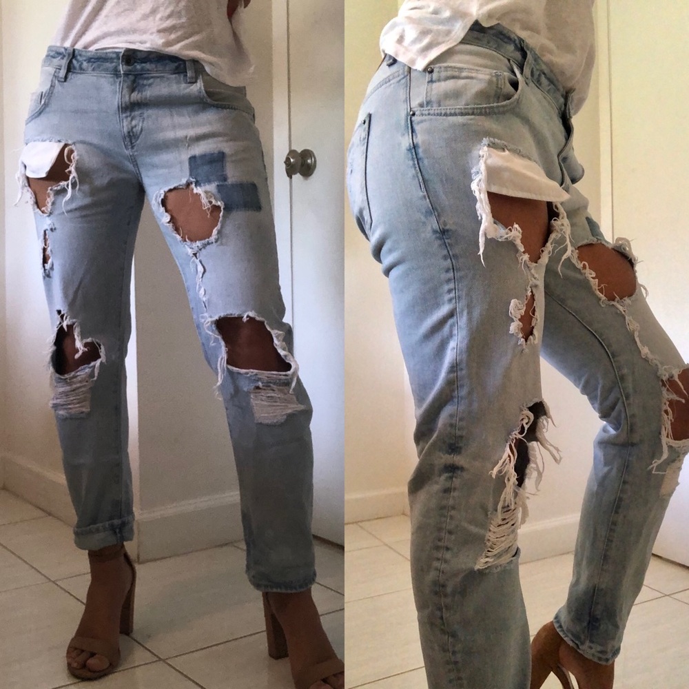 Zara Ripped Boyfriend Jeans